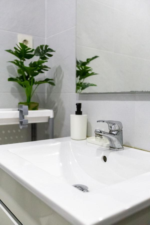 Hopstays - Gaia Cork House Vila Nova de Gaia Bagian luar foto